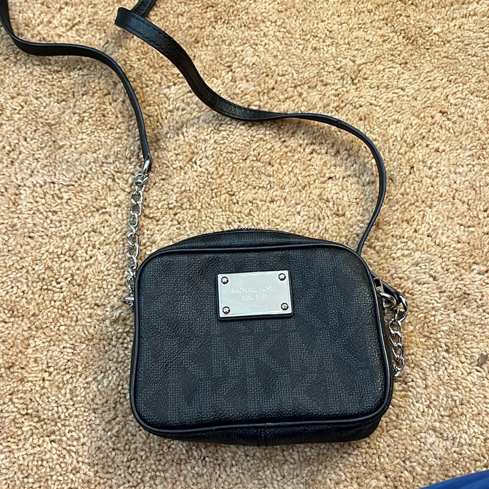 MK cross body